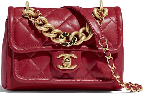 chanel chain link bag.